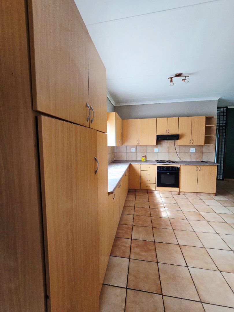 5 Bedroom Property for Sale in Flamwood North West